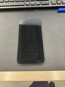 iPhone 13, 128GB Narva (2 foto / 2)