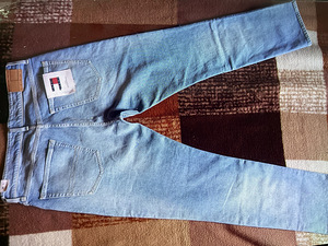 Tommy Jeans teksad 33 32 uued (1 foto / 1)