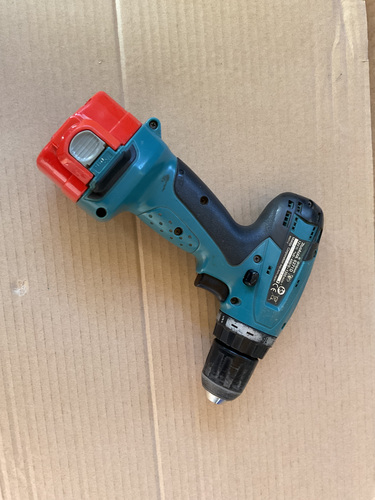 Makita 12v kruvikeeraja