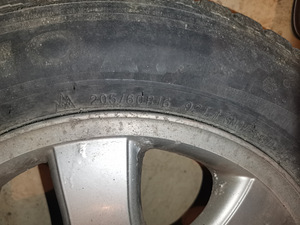 Mercedes 16 veljed + talverehvid + poldid (3 foto / 4)