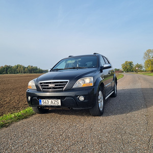 Kia Sorento 2007 (2 foto / 10)