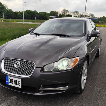 Jaguar XF V8 Supercharged