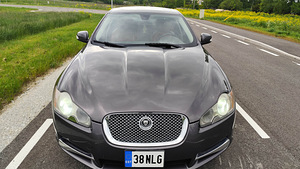 Jaguar XF V8 Supercharged (8 foto / 13)