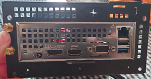 ASRock DeskMini A300M-STX (3 фото из 6)