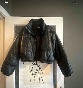 Куртка Zara (1 фото из 3)