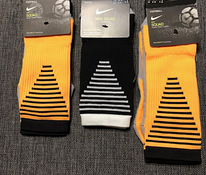 Новые футбольные носки Nike