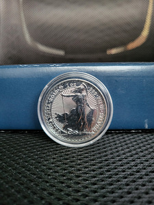 1 oz 2018 UK Britannia hõbemünt (1 foto / 2)