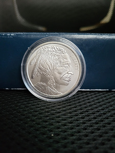 1 oz hõbemünt (piison, hunt, öökull) (3 foto / 10)