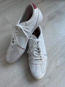 Lacoste tennised. UUED, nr EUR43 (4 foto / 9)