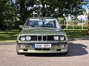 BMW E30 318i 125кВт (2 фото из 11)