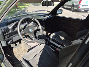BMW E30 318i 125кВт (8 фото из 11)