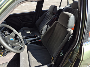 BMW E30 318i 125кВт (9 фото из 11)