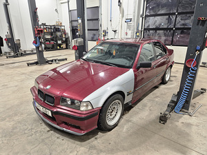 BMW E36 325i M50B20 (2 фото из 7)
