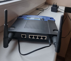 Роутер Linksys WRT54G (2 фото из 2)