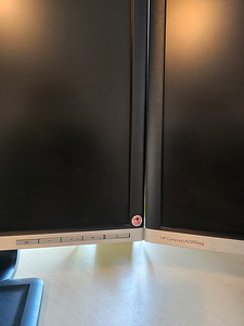 22'' LCD monitorid HP Compaq (2 tk) (3 foto / 3)