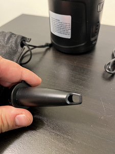 Портативный воздушный компрессор с аккумулятором 5200 mAh! Как новый! (6 фото из 10)