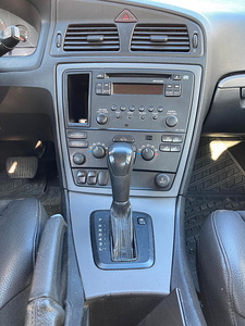 Volvo S60 2.4l 103kW 2005 (8 foto / 9)