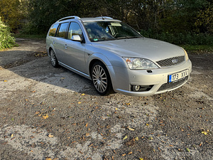 Ford Mondeo St220 (1 foto / 7)