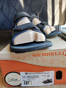 Сандалии для походов MERRELL (2 фото из 4)