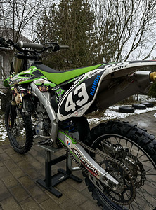 Kawasaki kx250f 2014 (2 foto / 8)