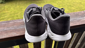 New Balance tossud 44 (2 фото из 6)