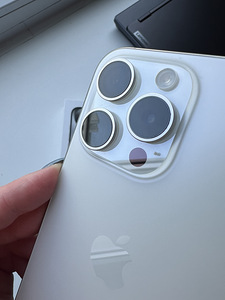 iPhone 15 Pro 256gb (3 foto / 9)