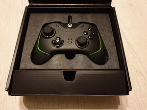 Xbox One / Series X/S Gamepad Razer Wolverine V2 (4 foto / 5)