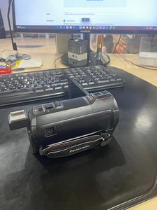 Videokaamera Panasonic HC-VX980 (4 foto / 5)