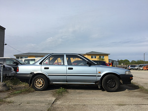 Продам Тойоту Короллу 1989г. (4 фото из 5)