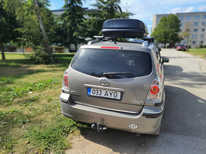 Toyota korolla verso lpg (1 фото из 8)