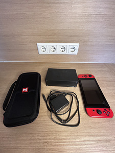 Nintendo Switch (4 фото из 4)