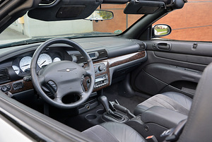 Chrysler Sebring (6 фото из 8)