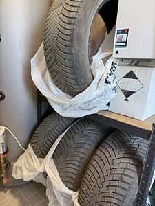 Pirelli lamellrehvid 255/50/19 (1 foto / 6)
