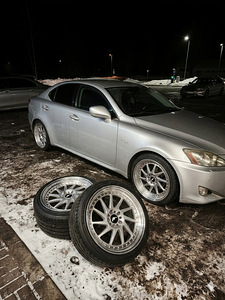 Lexus is220d (9 фото из 9)