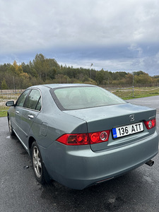 Honda accord (6 foto / 10)