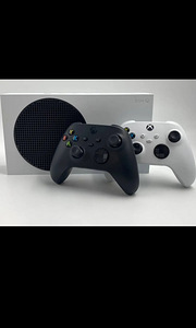 Xbox series s + 2 pulti (1 foto / 1)