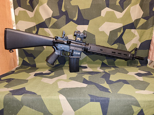 M16 (2 foto / 2)