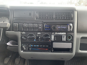 Volkswagen multivan 2.4 57kw (12 foto / 15)