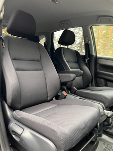 Honda CR-V 2.0 110kW bensiin 2007a (14 foto / 15)