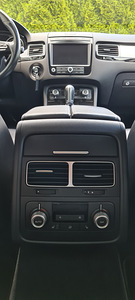 Volkswagen Touareg 3.0 V6 TDI 193kW (14 foto / 15)