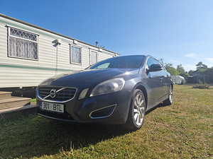 Volvo V60 summum 2.0 d4 120kw (6 foto / 8)