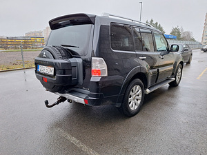 Mitsubishi Pajero 3.2 147kw 2011 (4 foto / 12)