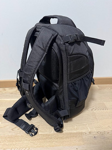 Lowepro 400 AW fotokott (3 foto / 3)