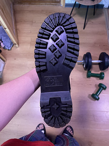 Доктор Мартенс (3 фото из 3)