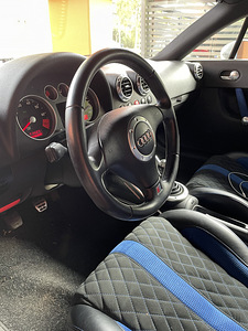 AUDI TT VR6 3.2 200kw manual (6 foto / 7)