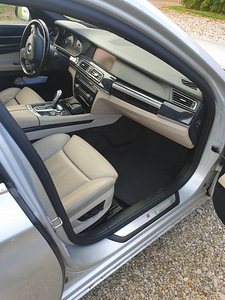 BMW 730 180kw (6 foto / 8)