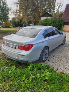 BMW 730 180kw 2010 (3 foto / 10)