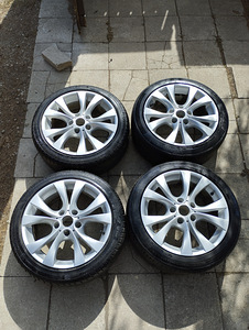 17" 5x120 BMW style 227 stiilis veljed suverehvidega (1 foto / 4)