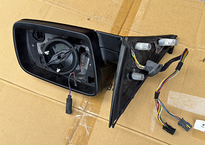 BMW e60 küljepeegel (2 foto / 2)