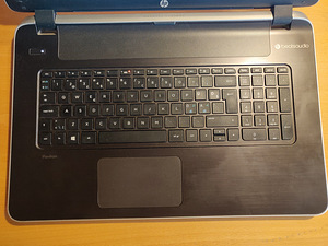 HP Pavilion 17'' (3 foto / 10)